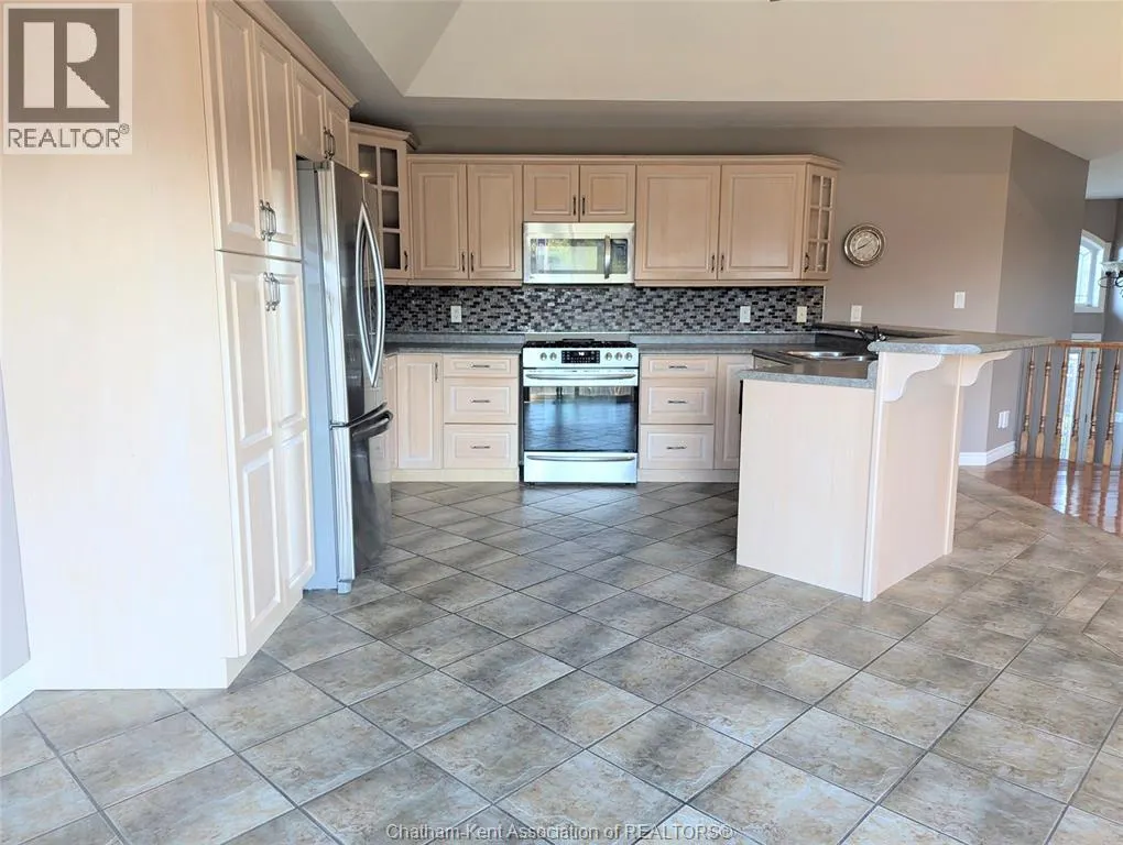 1383 GIRARD DRIVE