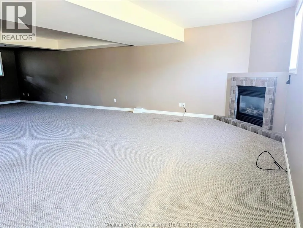1383 GIRARD DRIVE