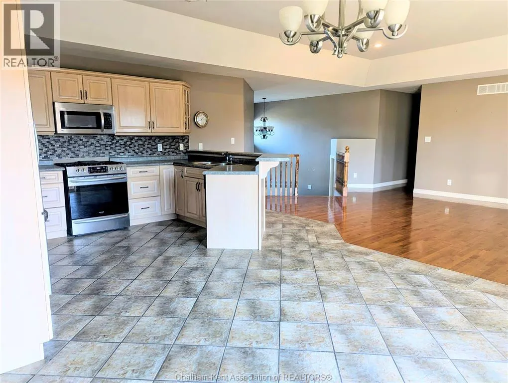 1383 GIRARD DRIVE