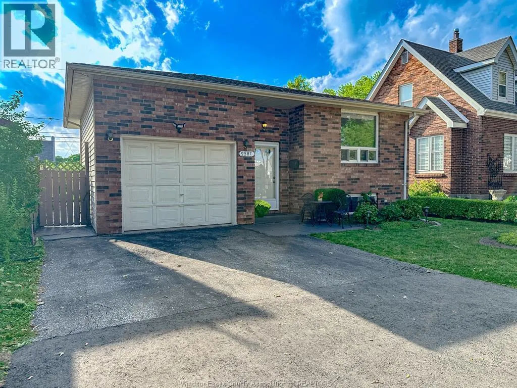 2587 TURNER