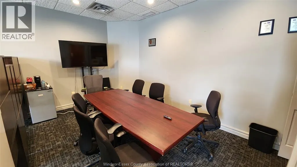 515 RIVERSIDE DRIVE West Unit# 101