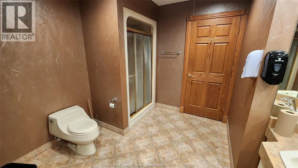 515 RIVERSIDE DRIVE West Unit# 101