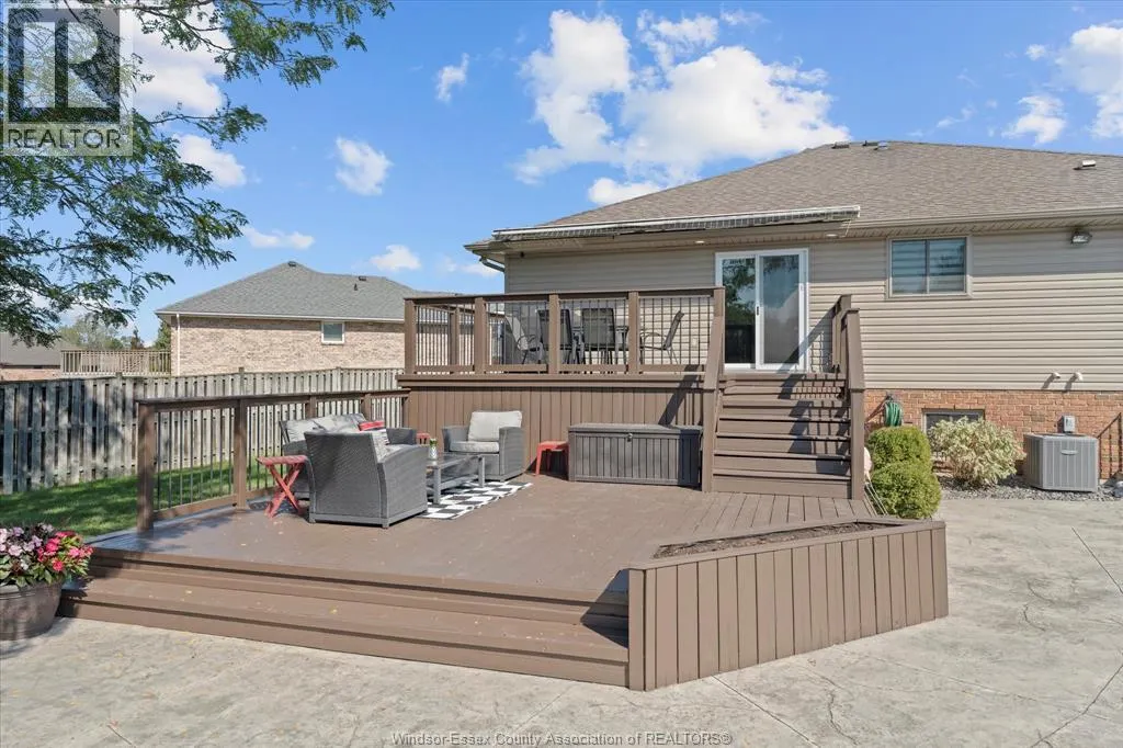 1043 SOCRATES CRESCENT