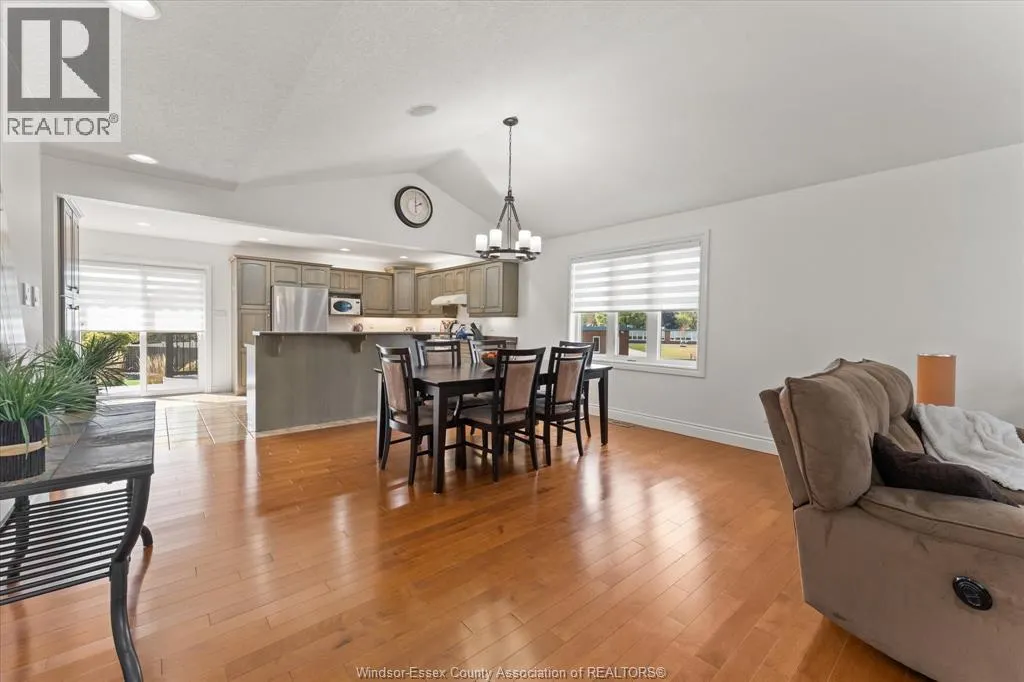 1043 SOCRATES CRESCENT