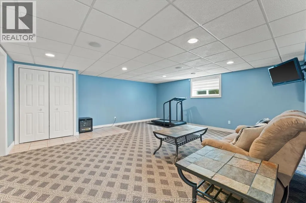 1043 SOCRATES CRESCENT