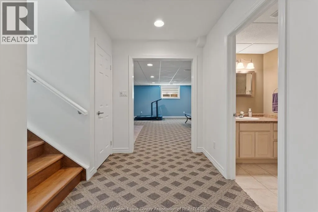 1043 SOCRATES CRESCENT