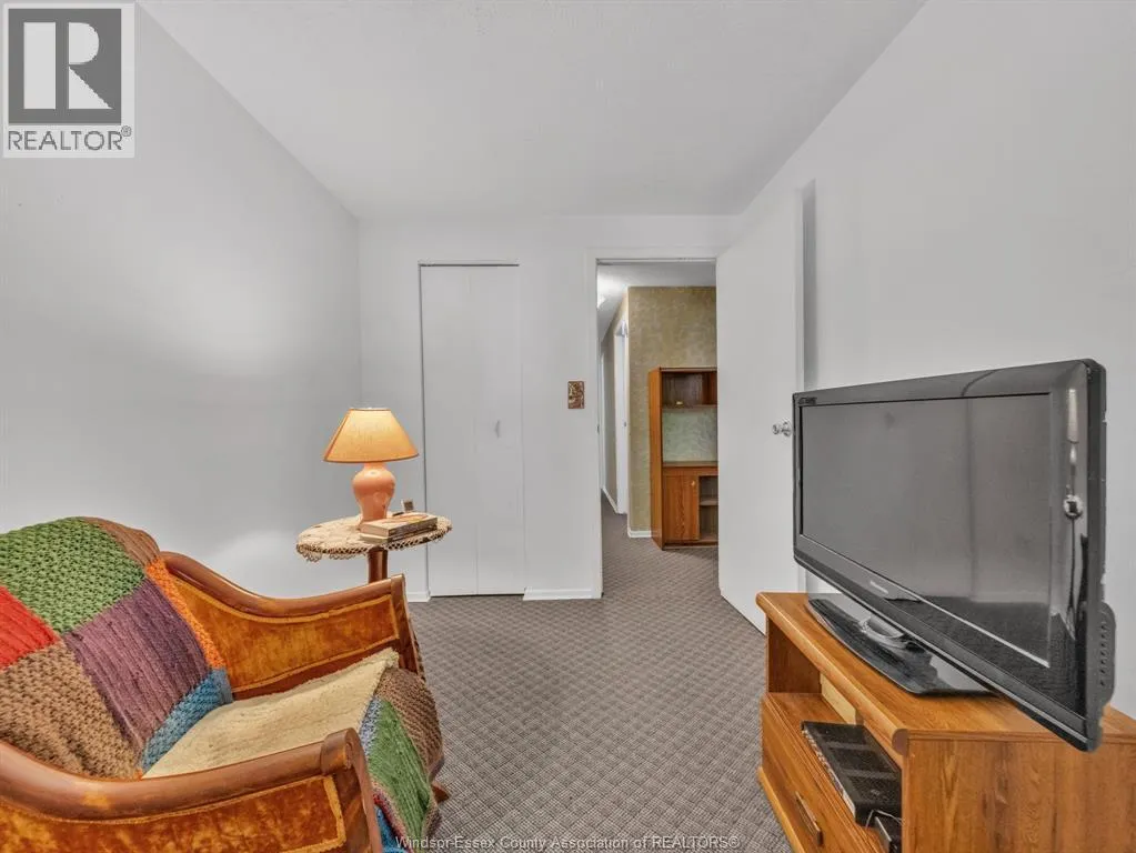 6430 THORNBERRY