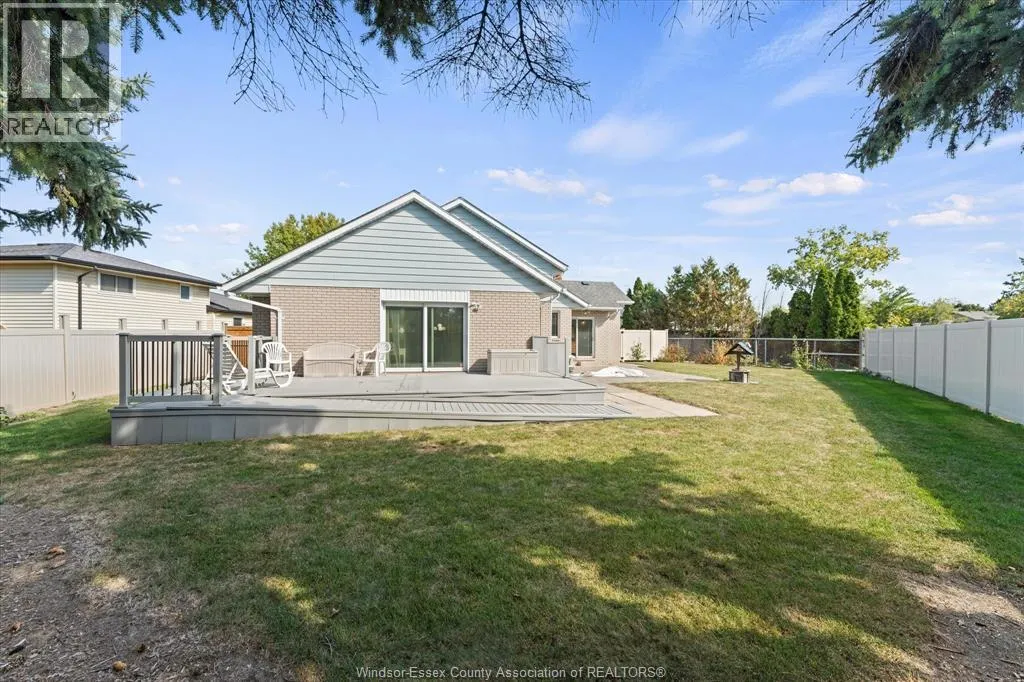 1467 GUILDWOOD CRESCENT