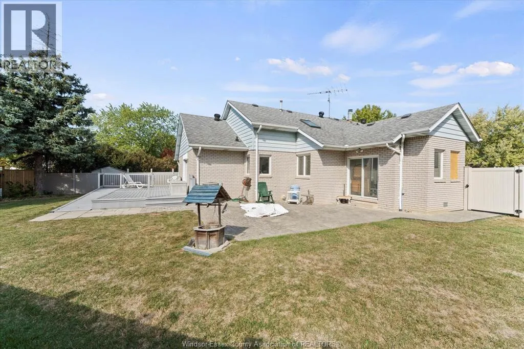 1467 GUILDWOOD CRESCENT
