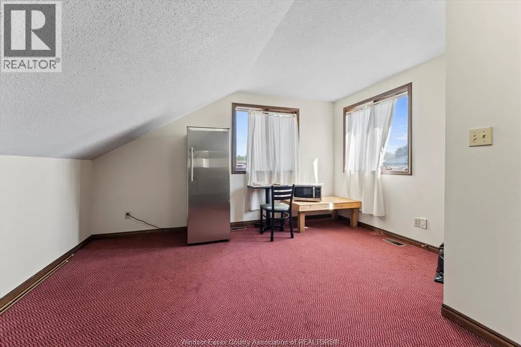 1467 GUILDWOOD CRESCENT