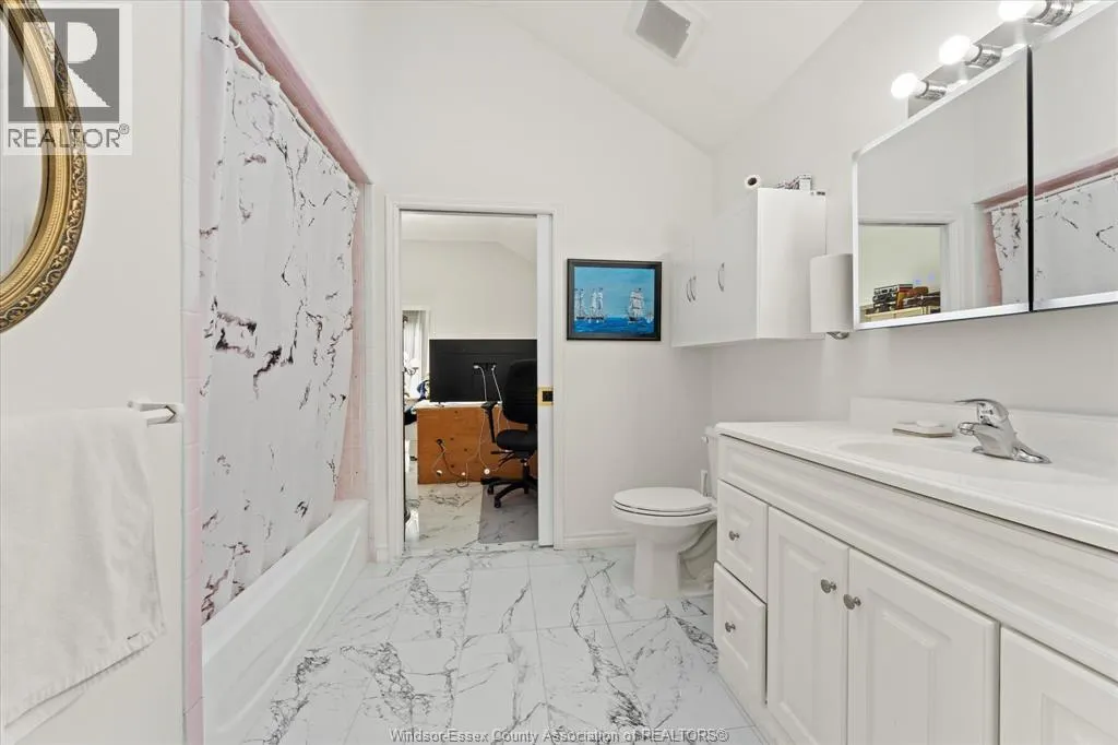 1467 GUILDWOOD CRESCENT