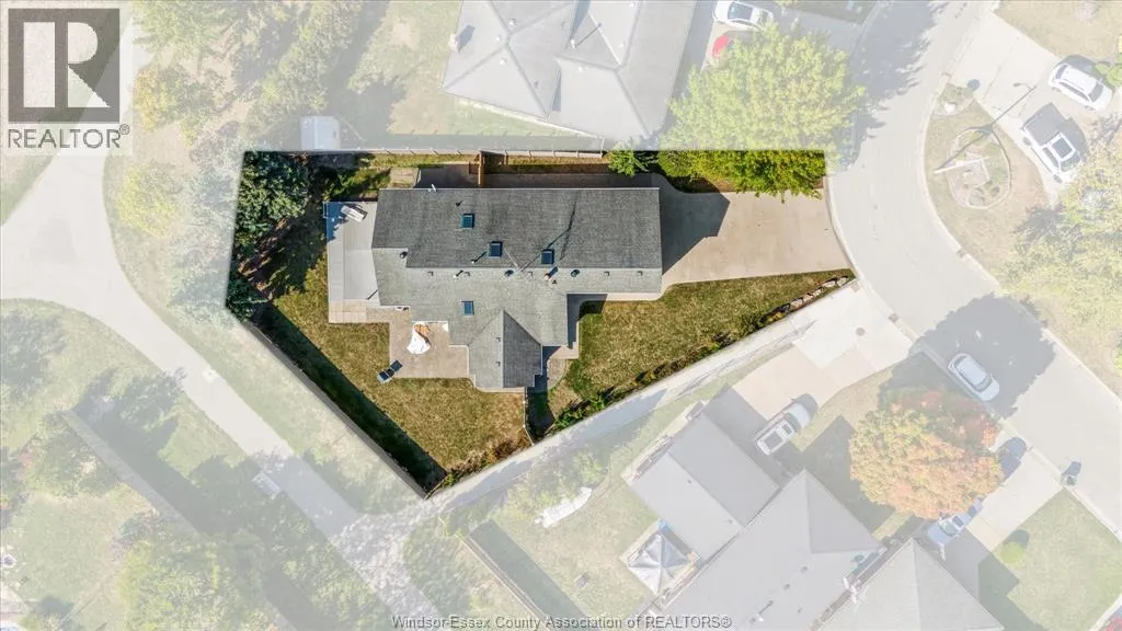 1467 GUILDWOOD CRESCENT