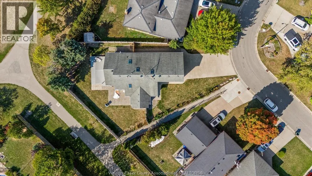 1467 GUILDWOOD CRESCENT