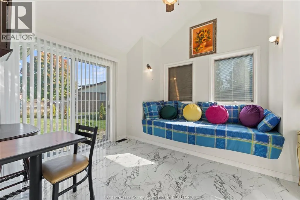 1467 GUILDWOOD CRESCENT