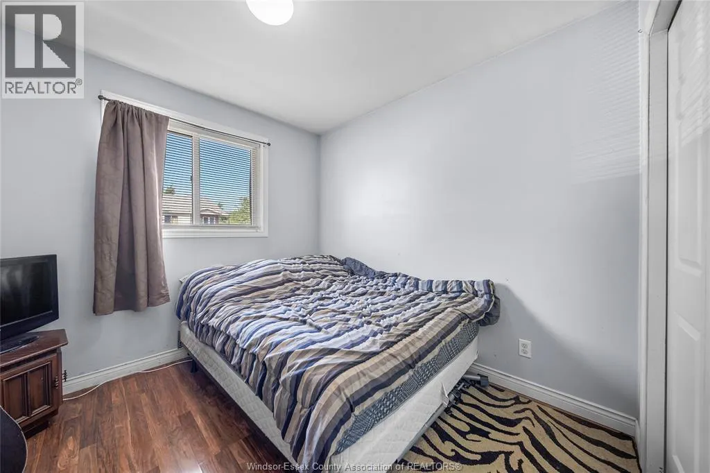 1670 YORK STREET W