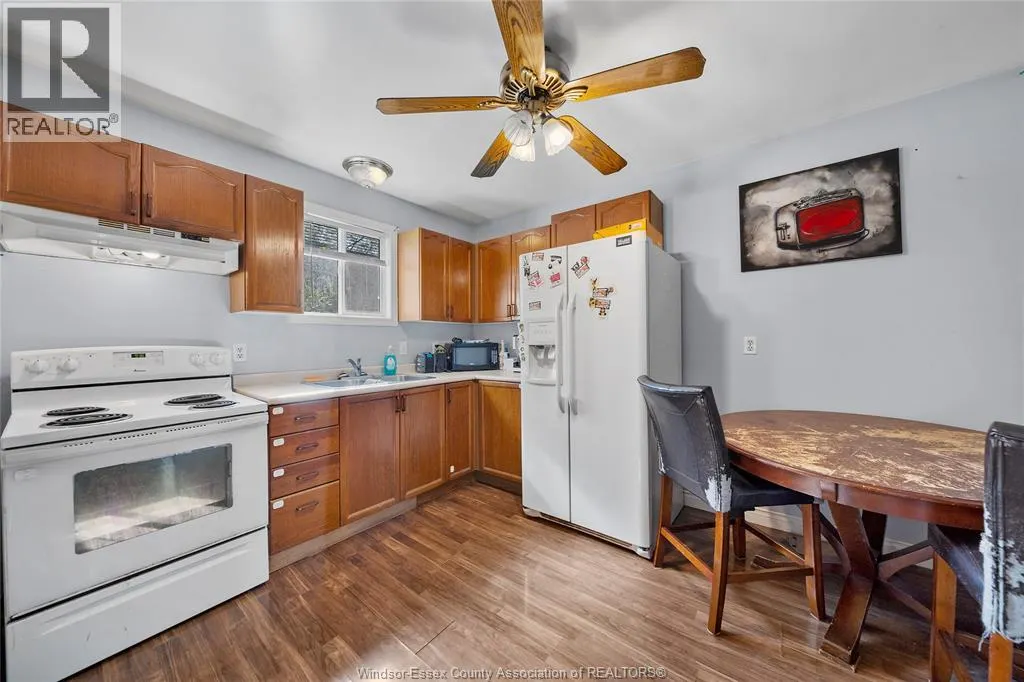 1670 YORK STREET W