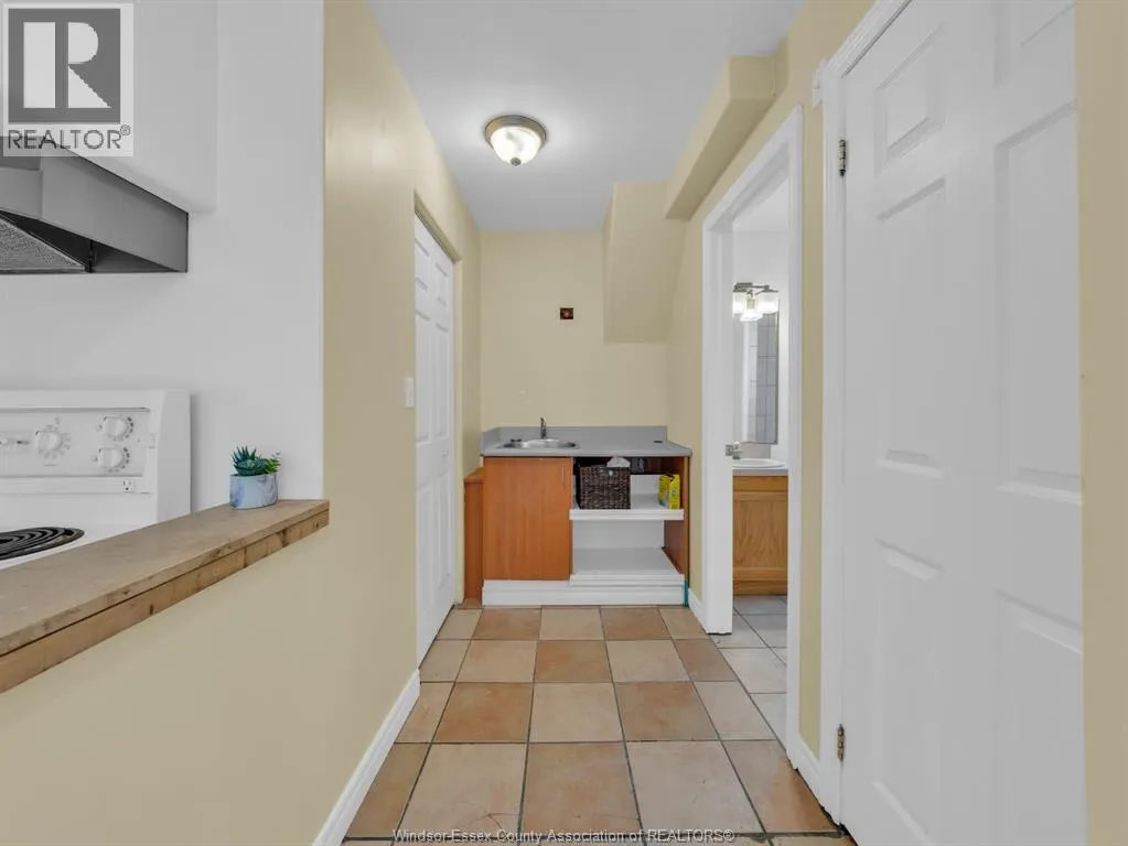 772 Partington Unit# B