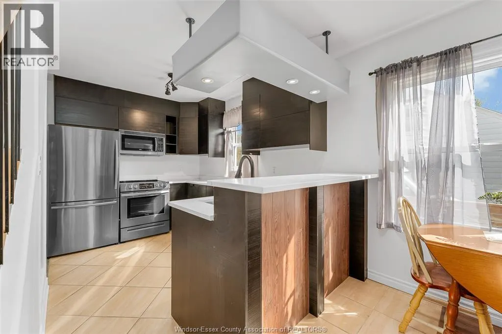 2346 HIGHLAND