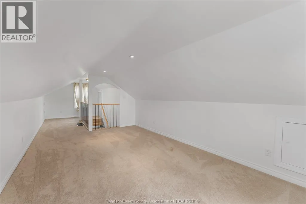 2346 HIGHLAND