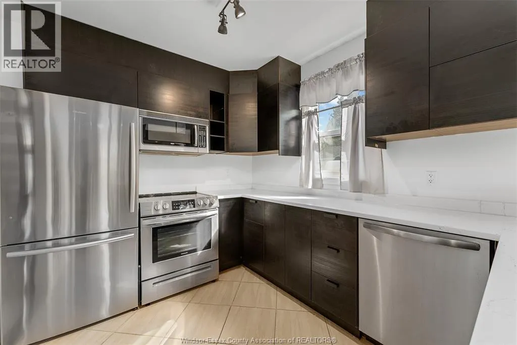 2346 HIGHLAND