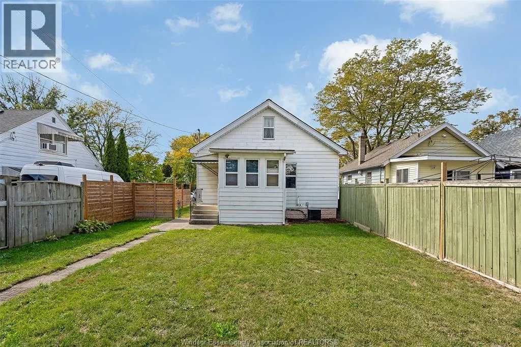 2346 HIGHLAND