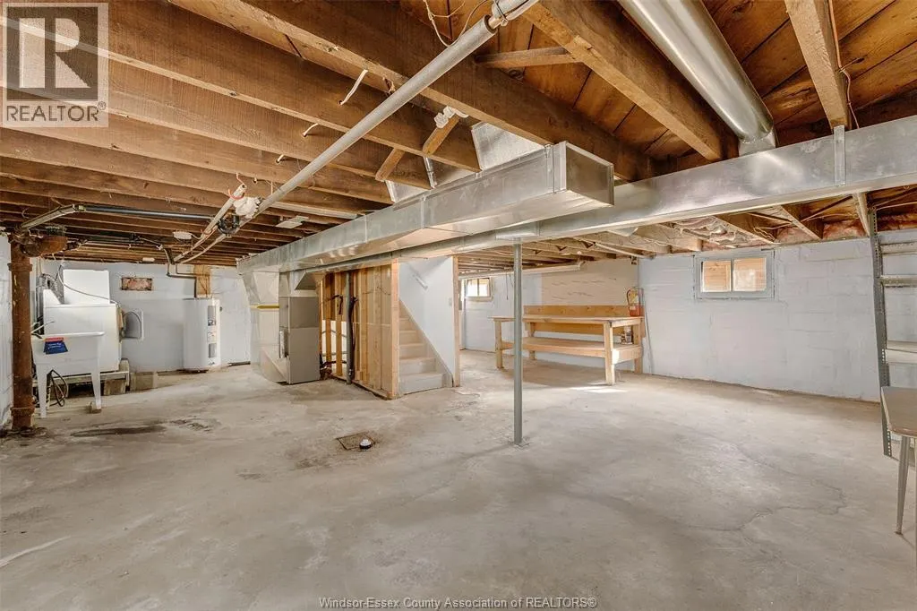 2346 HIGHLAND
