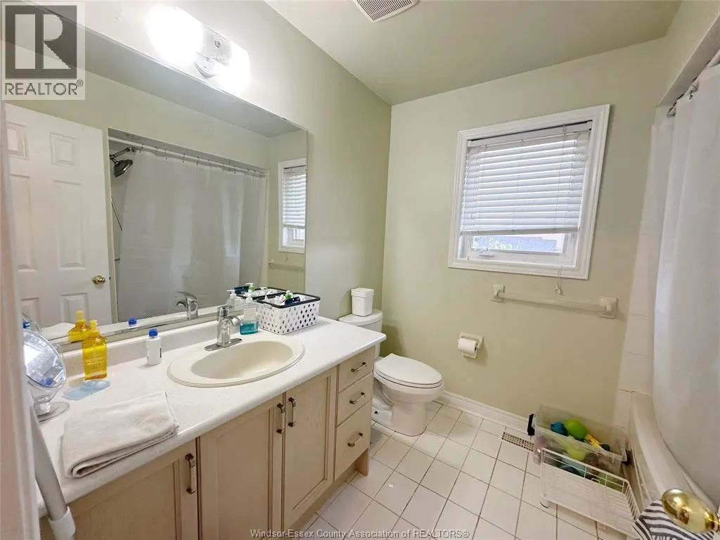 940 GREENPARK