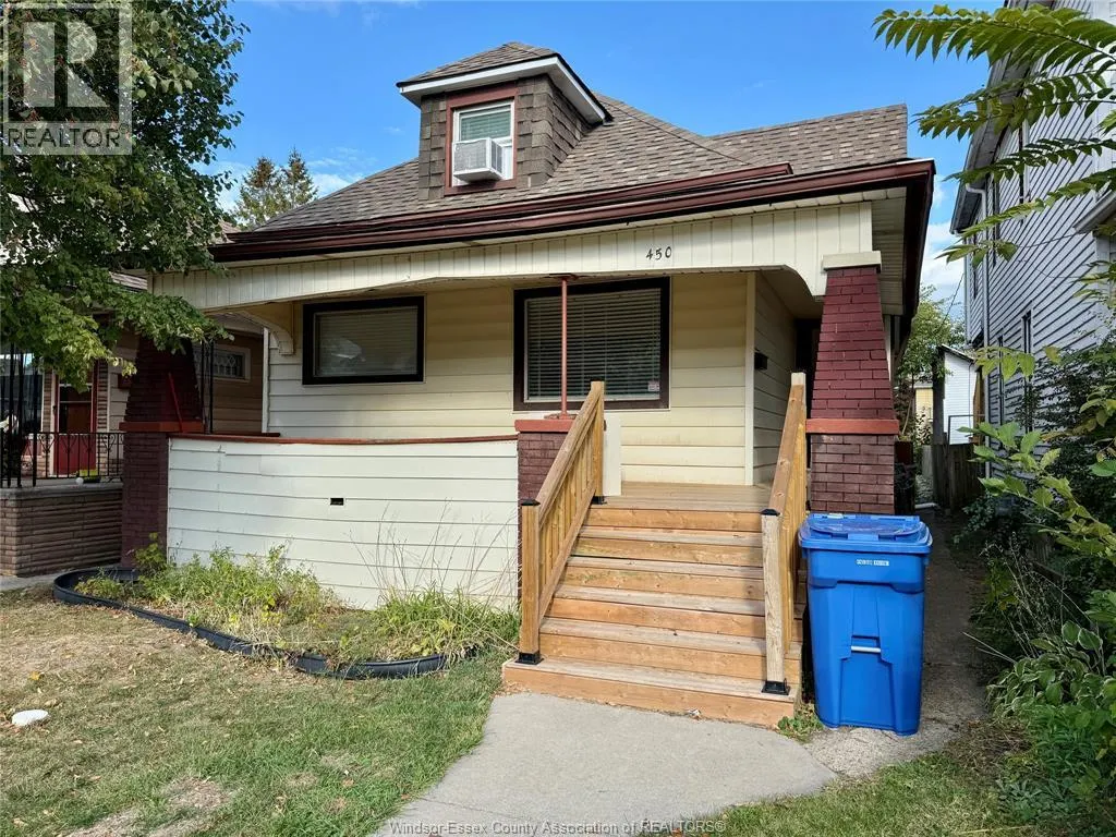 450 Pierre AVENUE