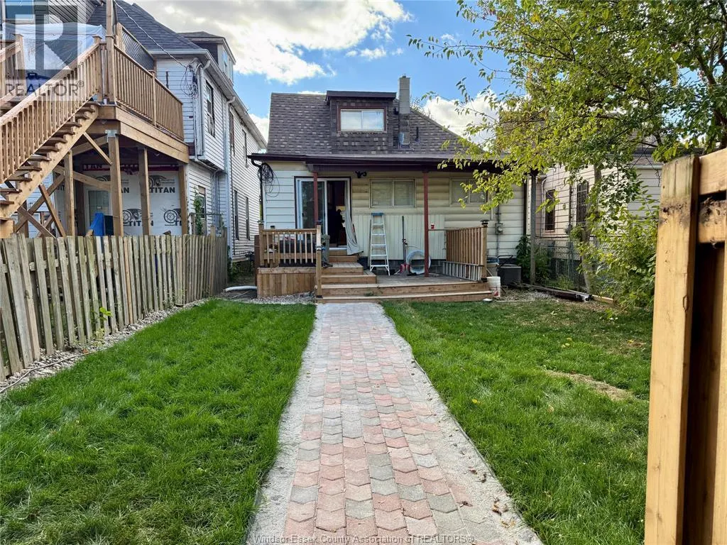 450 Pierre AVENUE