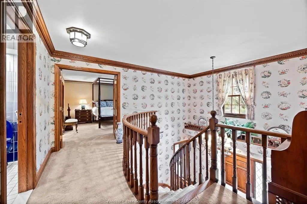 850 NORTH TALBOT