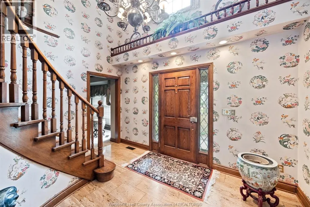 850 NORTH TALBOT