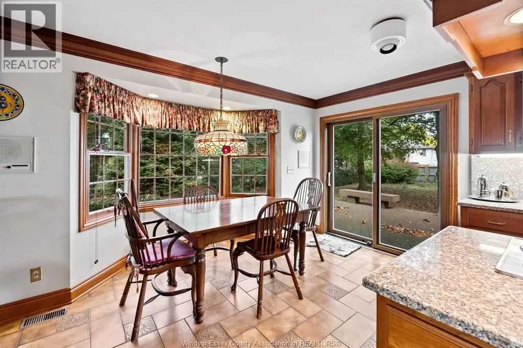 850 NORTH TALBOT