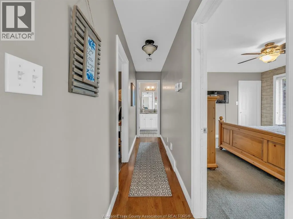 611 ROBERT COURT