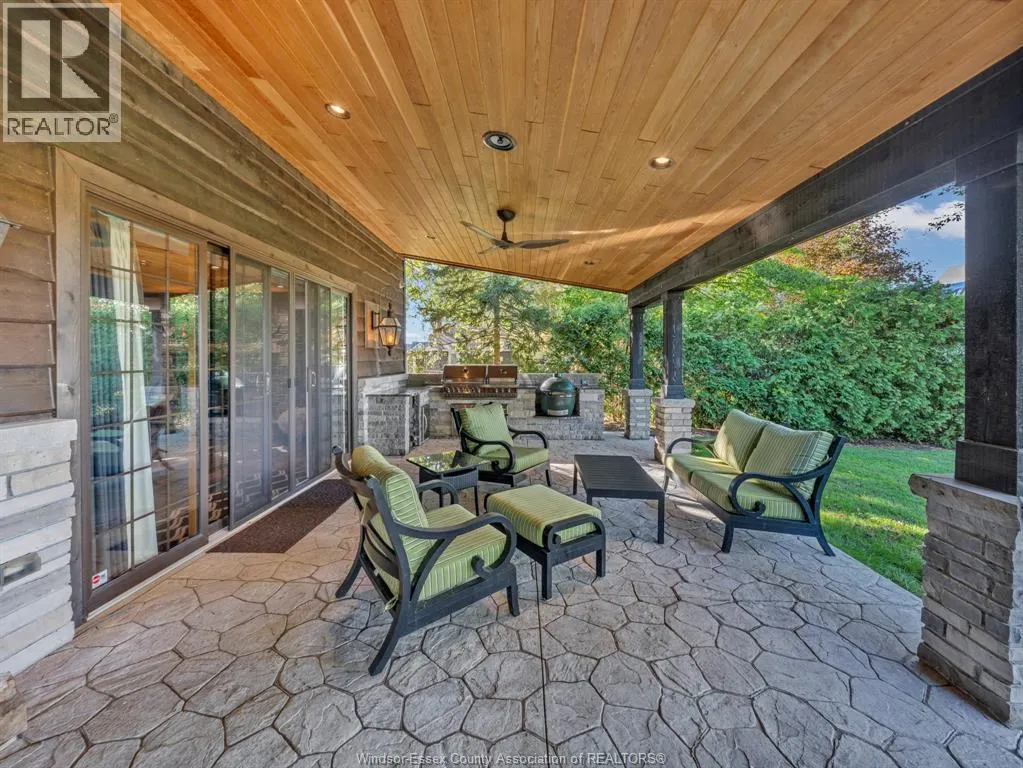 1506 HERITAGE ROAD