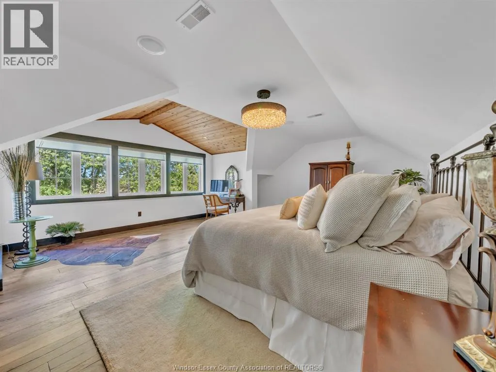 1506 HERITAGE ROAD