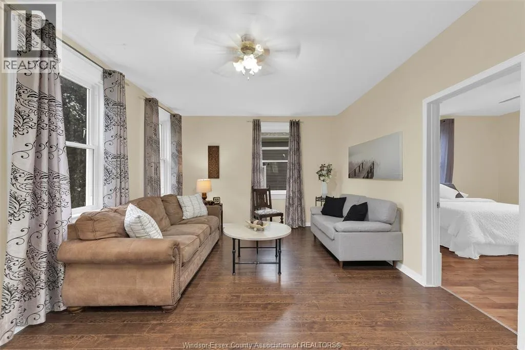 1657 ELGIN