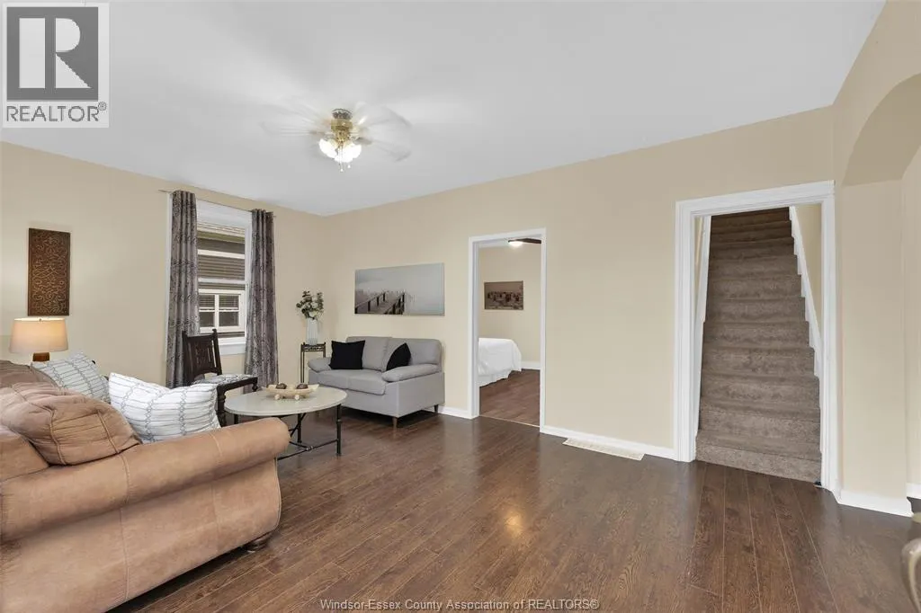1657 ELGIN