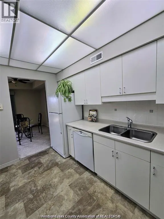 3795 SOUTHWINDS ROAD Unit# 205