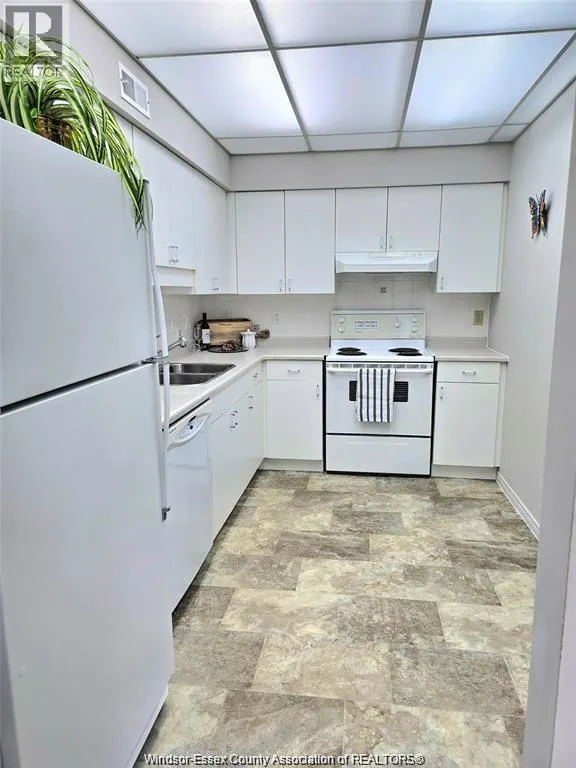 3795 SOUTHWINDS ROAD Unit# 205