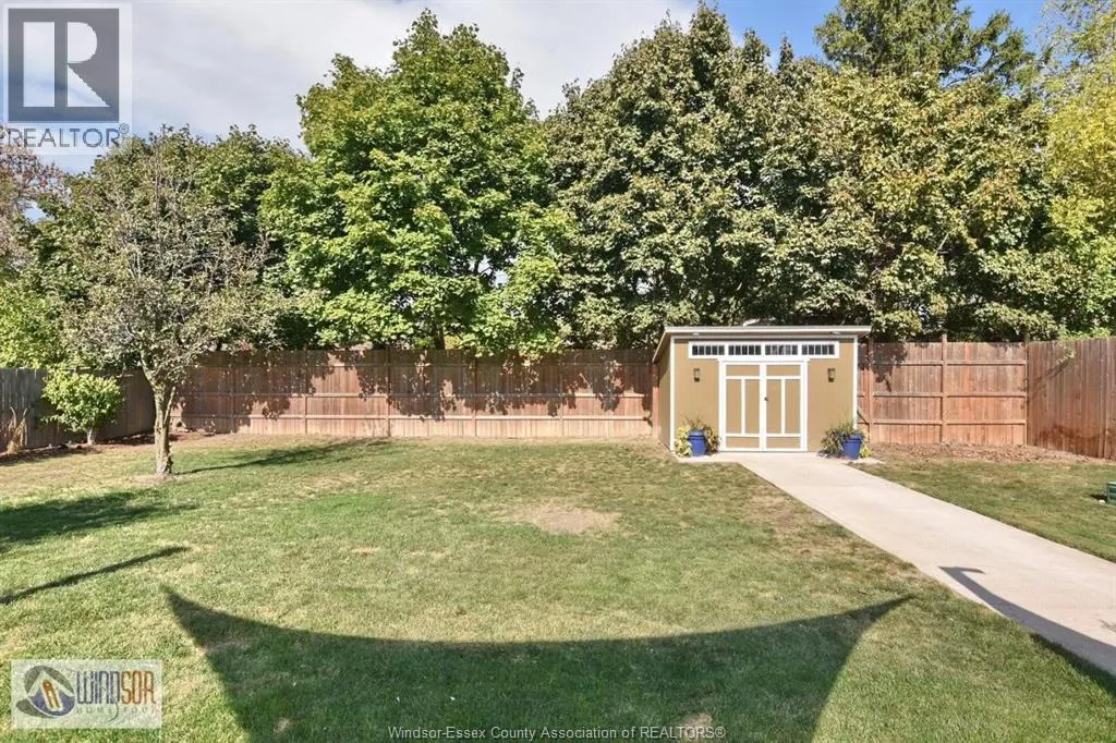 1050 SCOFIELD AVENUE