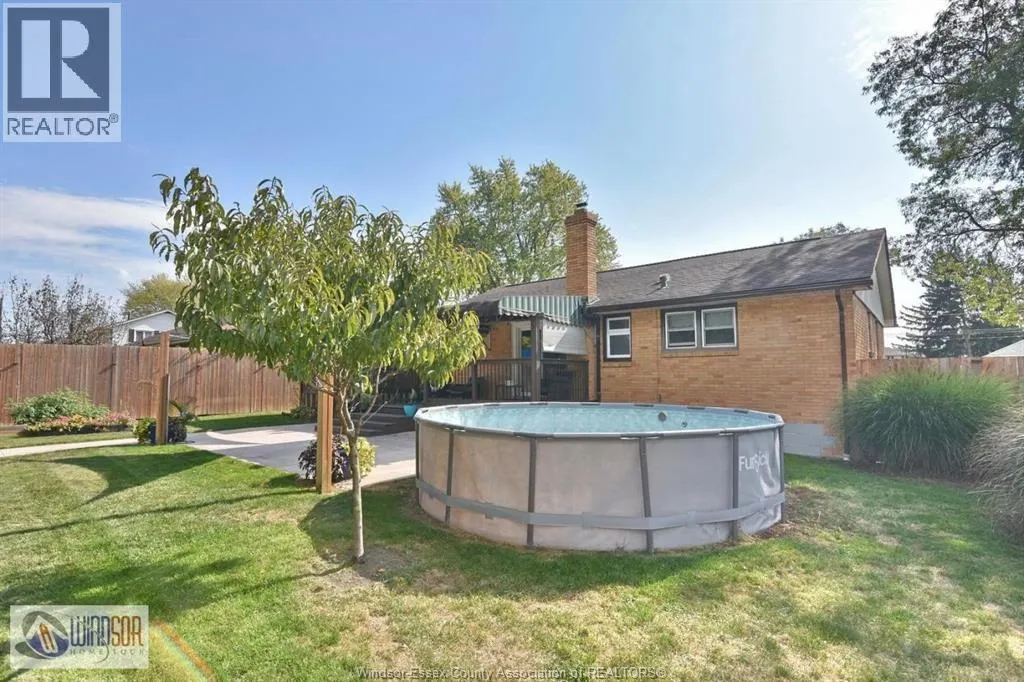 1050 SCOFIELD AVENUE