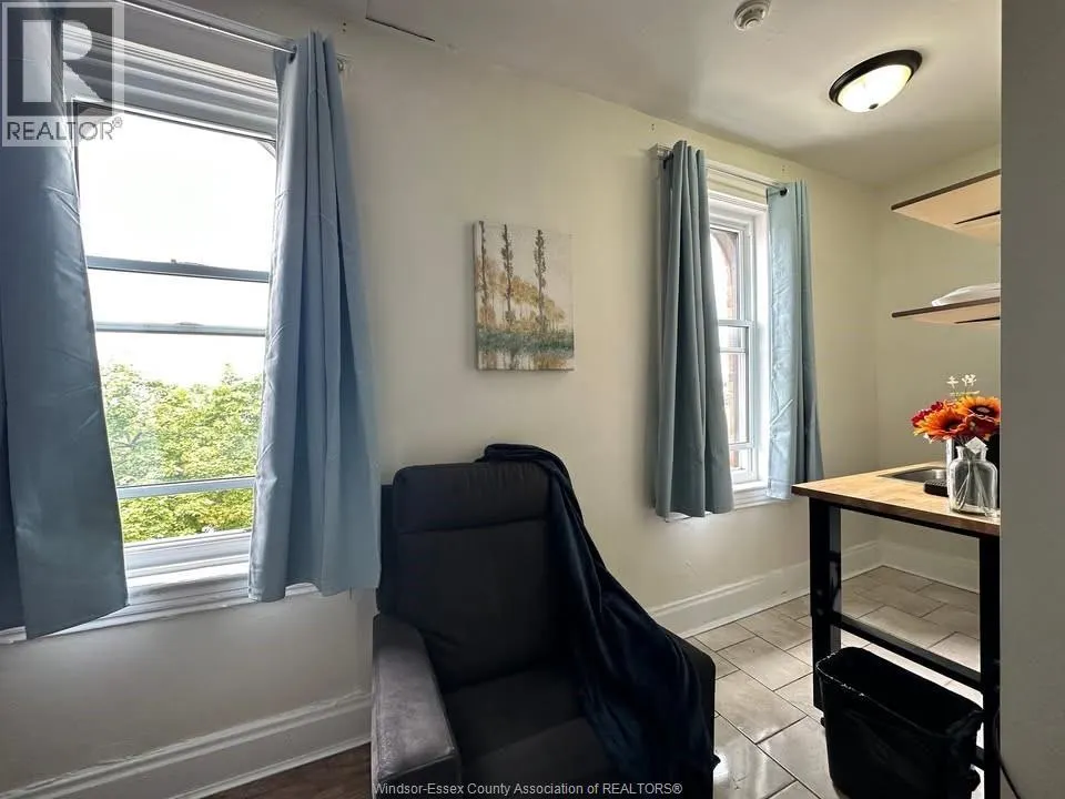 400 Chilver ROAD Unit# 305