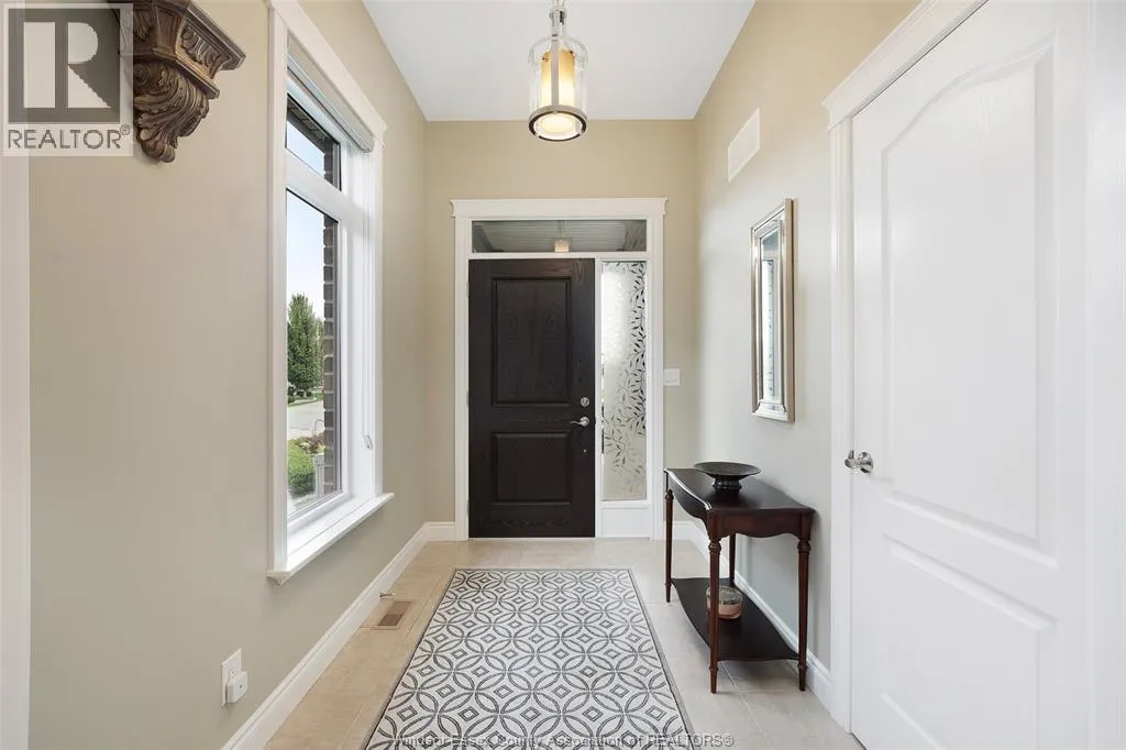 212 WOODYCREST
