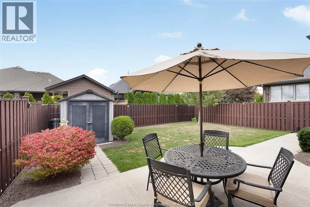 212 WOODYCREST