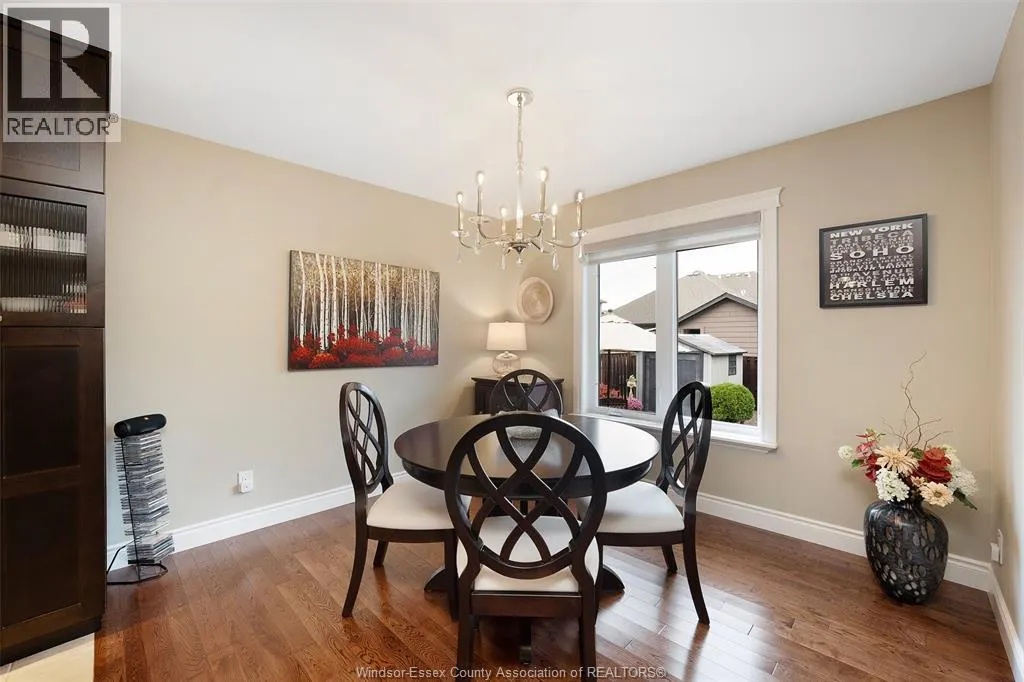 212 WOODYCREST