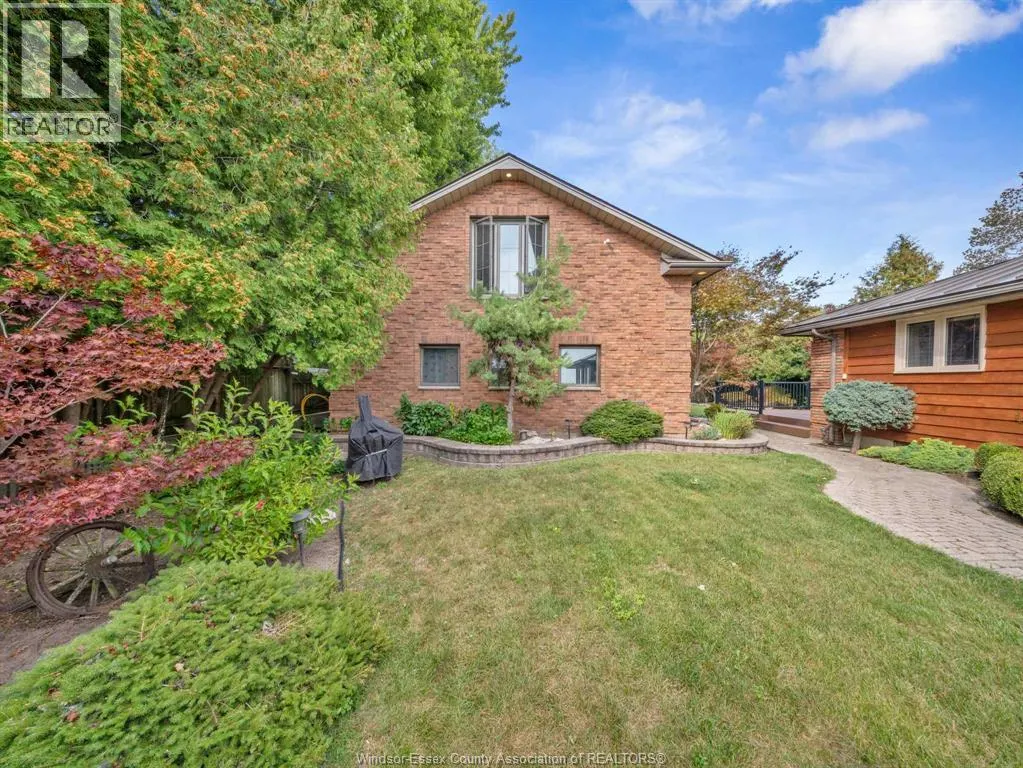 223 Lakewood DRIVE