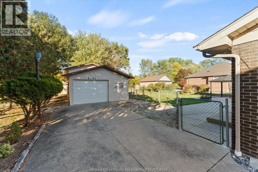 1040 MAJOR STREET