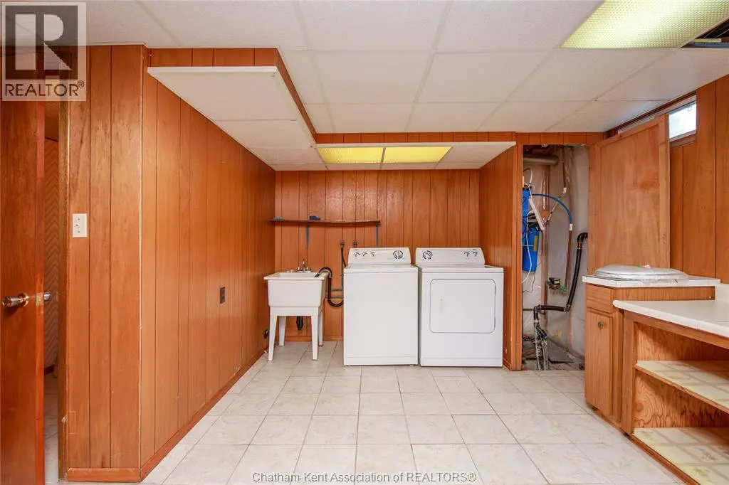 159 Gregory DRIVE West