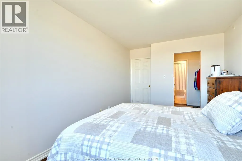 2650 Sandwich West Pkwy Unit# 405