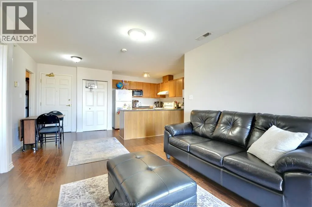 2650 Sandwich West Pkwy Unit# 405